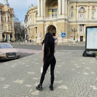 Arina_Bloom webcam model