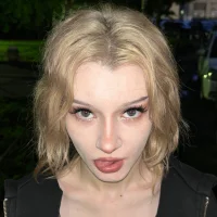 SkinnyWhiteAngel এর প্রোফাইল ছবি