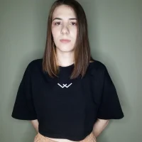 QueenieGitt model avatar