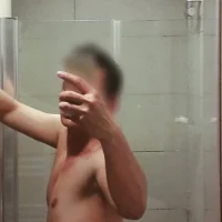 FootSlaveBottom's Profile Pic