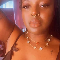 bellathebody1 Φωτ, Προφίλ