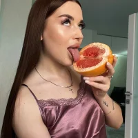 Nelya18's Profile Pic