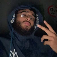 Slika avatara modela AurEliioz