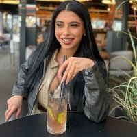 EvaGold112's Profile Pic