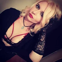 Beelzelina's Profile Pic