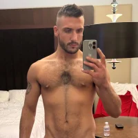 Slika avatara modela ChuckDz7