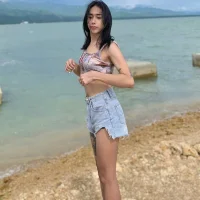 Krishellemoorree's Avatar Pic