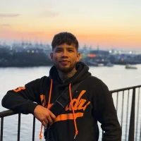 Comoes94's Profile Pic