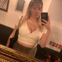 hannahbux's Profile Pic