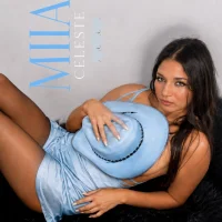 รูปโปรไฟล์ของ mia_celestee