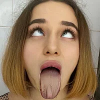 rich_bitch's Avatar Pic