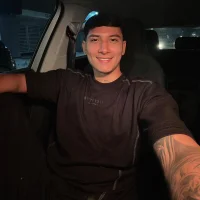 SexxxySquirterStev777 头像图片