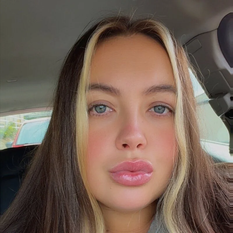 Naughty_Brunette_x profile photo