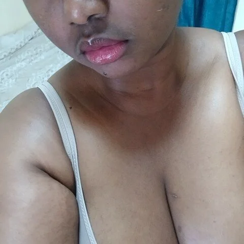 Tassy44 profile photo