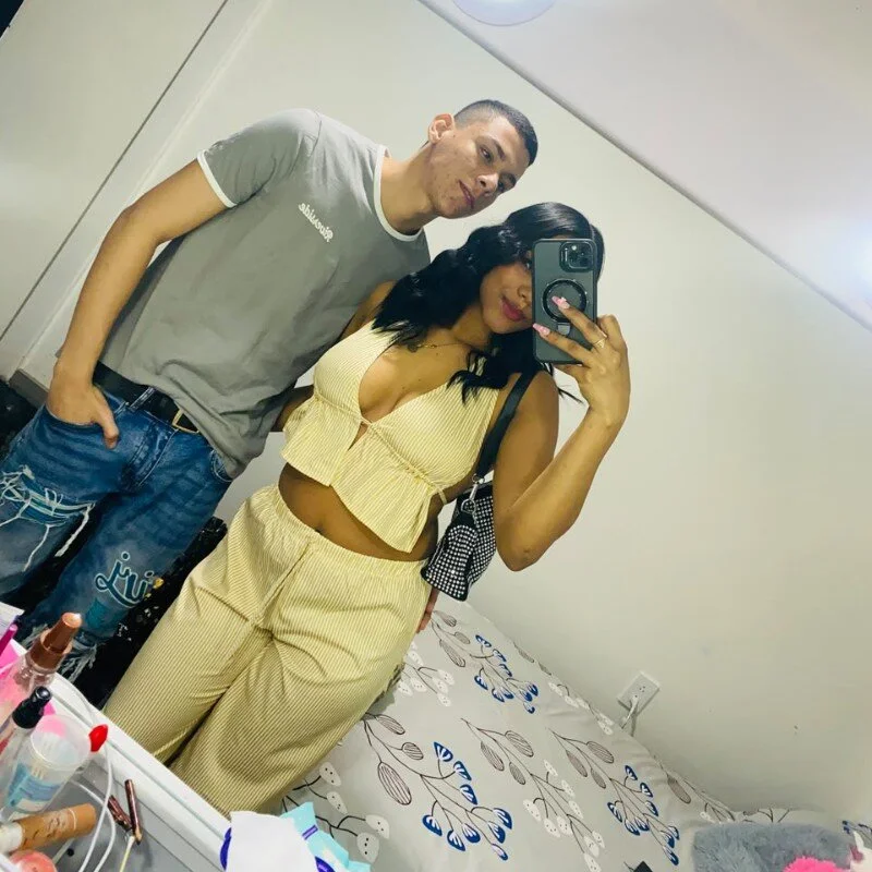 valentina_y_Sneider profile photo