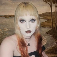AiveyGoth's Profile Pic