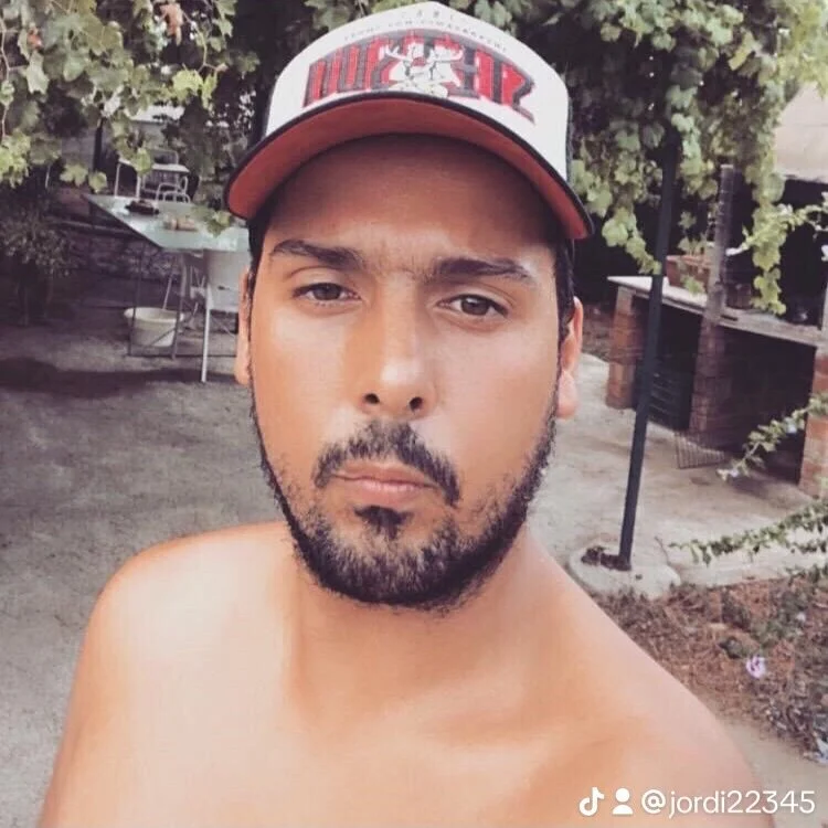 jhhgtg profile photo