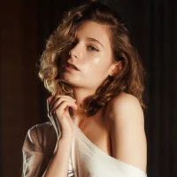 SonyaNowak's Avatar Pic