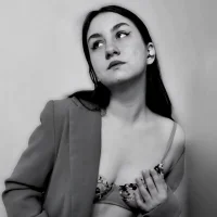 polly_bloomm Stripchat