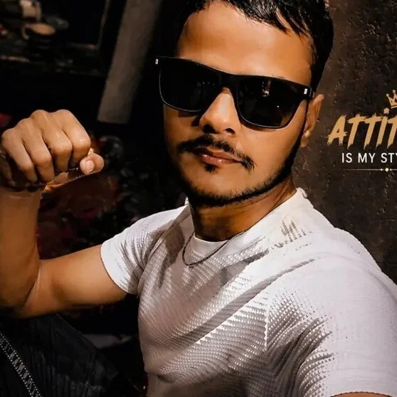 Sumit_LkO profile photo