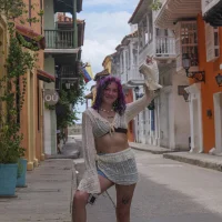 _zephyr_ Adlı Modelin Avatarı