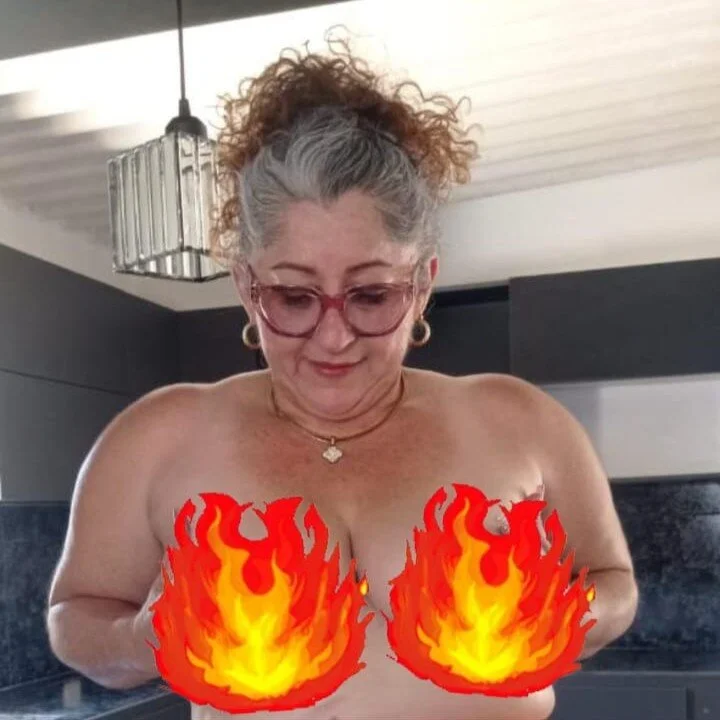 evelin_hott Stripchat profile image