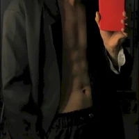 Lenaron68's Profile Pic