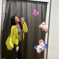 -Caitlin's Profile Pic