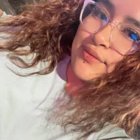 Lola215's Profile Pic