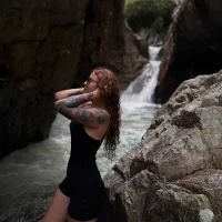 VeronaQs' Avatar Pic