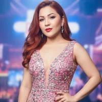 ROSEIRAN's Profile Pic