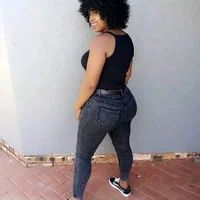 XXCURVYBOOTYXX's Avatar Photo