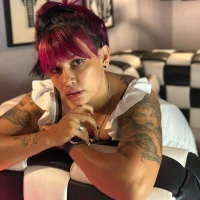 NoaKitsu Φωτ, Προφίλ