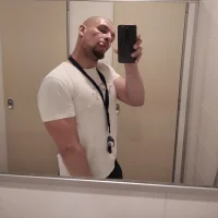 Regularfucker28のアバター写真