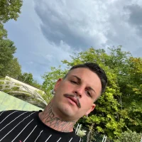 صورة أفاتار D3V0Z