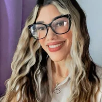 รูปโปรไฟล์ของ karolinahot29-