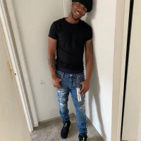 yung_stretch25's Profile Pic