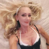siennadiamond's Avatar Pic