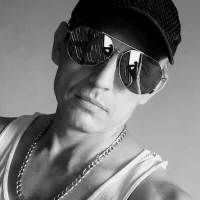 Alexlpz10's Profile Pic