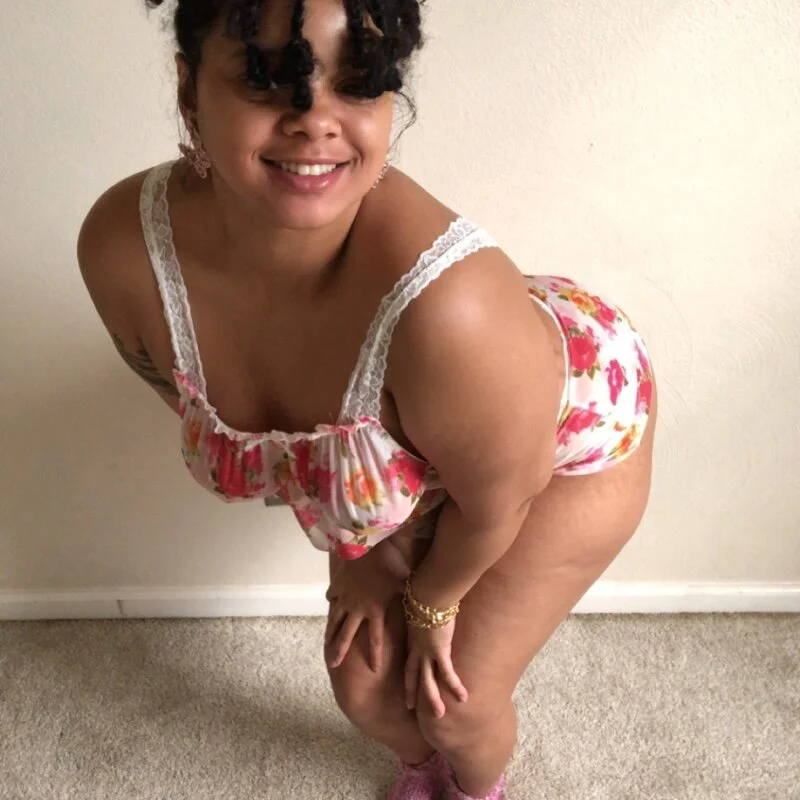 beautylovess live cam profile