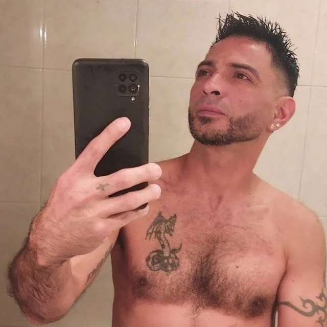 yoahotpetrafiery Stripchat profile image