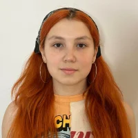 LoraTeylor's Profile Pic