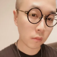 whuate's Profilbild
