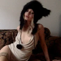 NaomiRosy avatarbilde