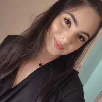 Lia_Hurley's Avatar Pic