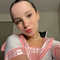 bumble_bee Adlı Modelin Avatarı