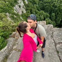 SandyandCharliexxx's Avatar Pic