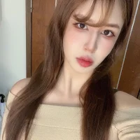 chlenach's Profile Pic