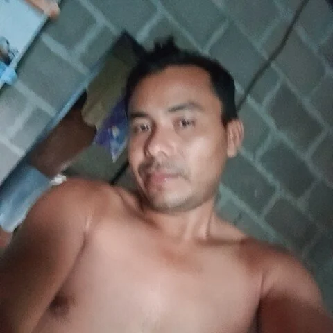 Liomodelo profile photo