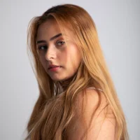 MikaelaStone Gambar Avatar